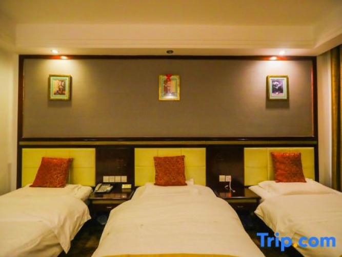 Deluxe Triple room