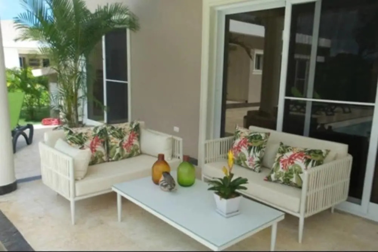 New six Bedroom With BBQ and Large Pool