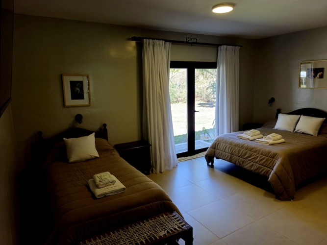 Standard Triple room