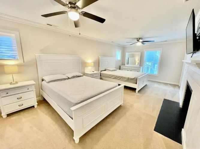 Lake Avenue 45