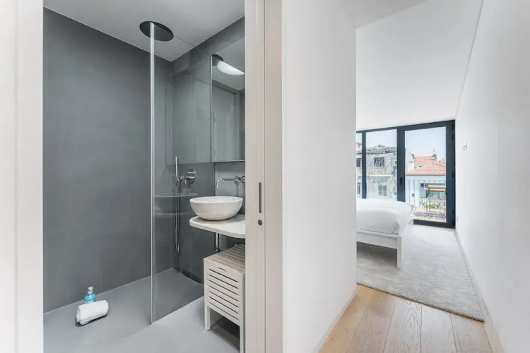 GuestReady - Sliding Doors