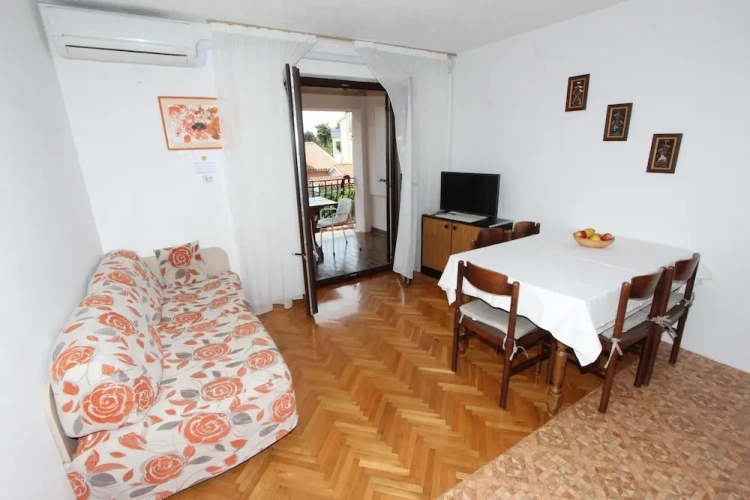 2 Bedrooms Apartment with balcony