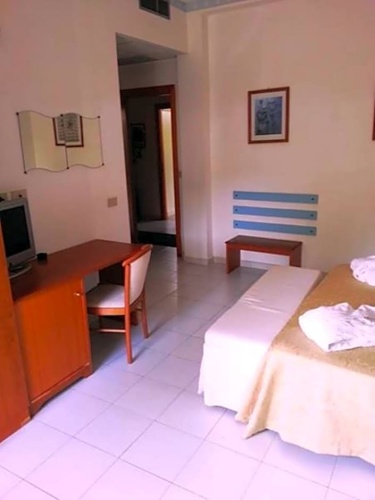 Standard Double room with view