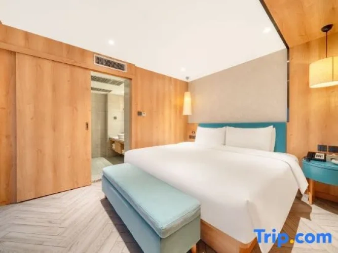 2 Bedrooms Suite with balcony