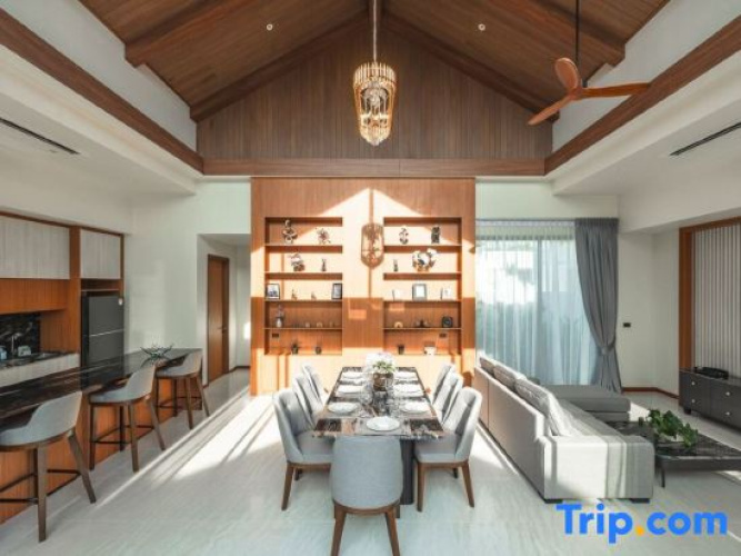 *Quiet Glamour Oasis - 4BR Poolside Sanctuary V186