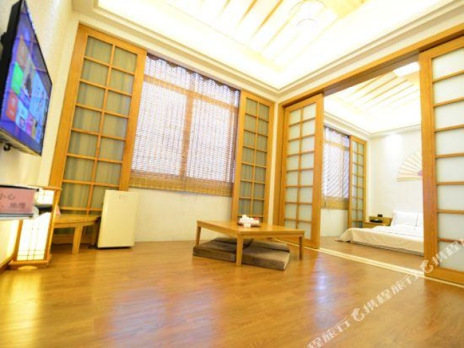 Deluxe Double Suite