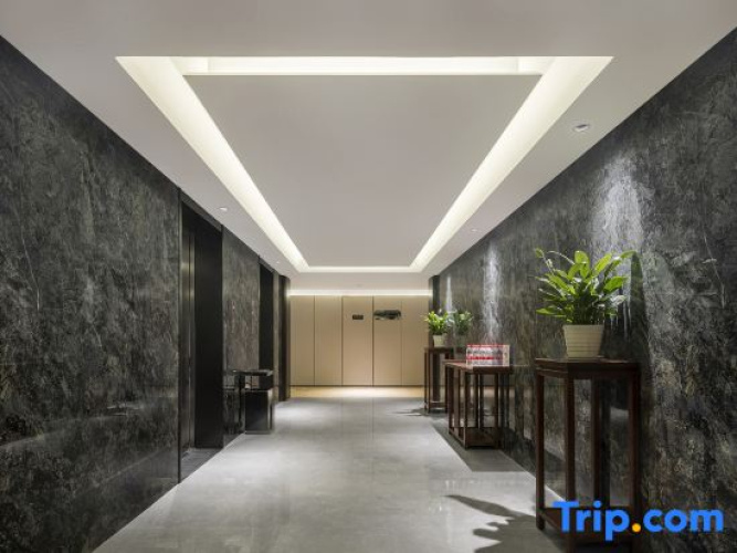 To Li Chun Feng Hotel