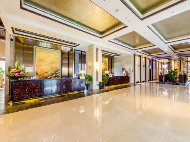 Rising Hot Spring Resort Kunming