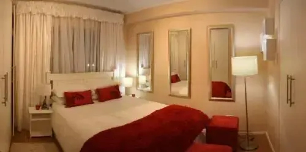 La Loggia Gateway Apartments