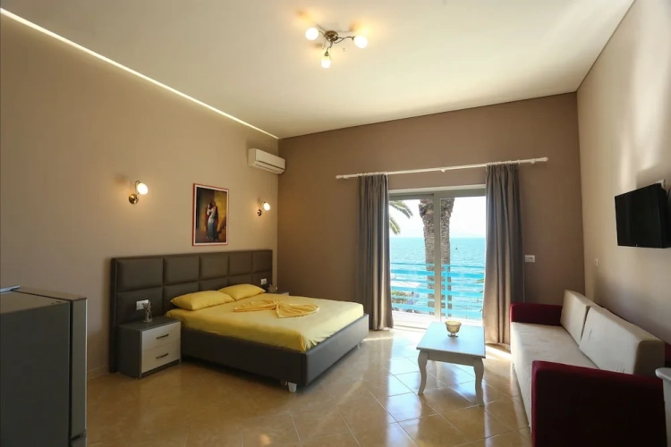 2 Bedrooms Suite with balcony and with sea view