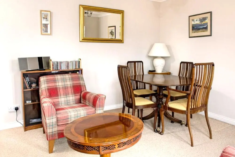 Charming Old Town Apartment