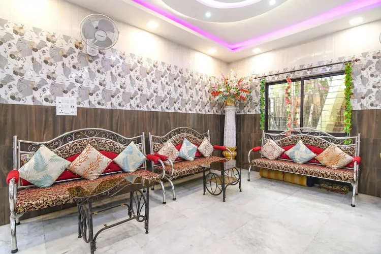 Fabhotel Santoshi