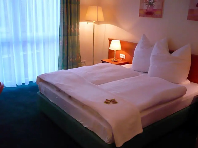 Frick's Hotel & Restaurant