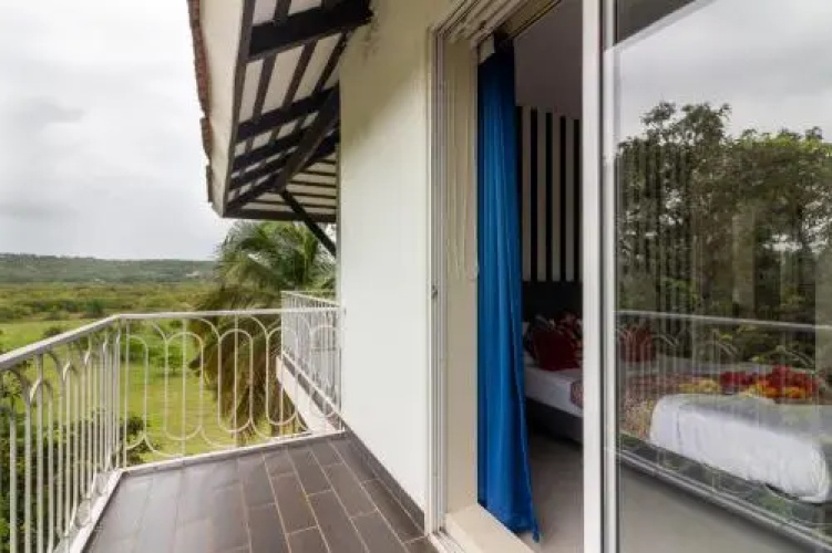 Luxury 3bhk private pool penthouse
