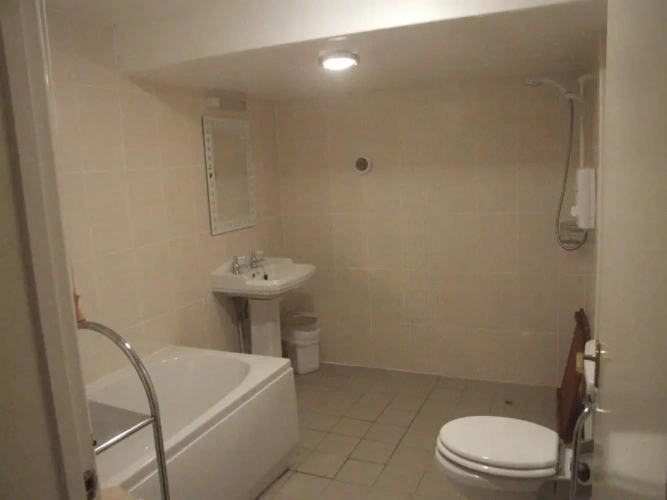 Standard Double Basement room