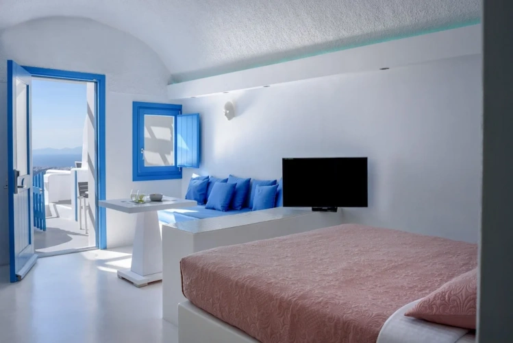 Honeymoon Double Suite with Caldera Sea & Sunset View