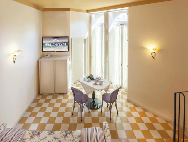 Deluxe Apartment