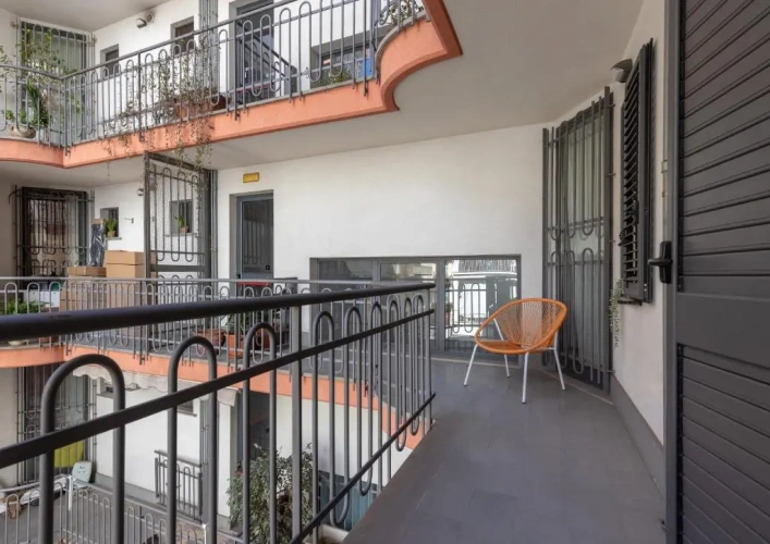 3 Bedrooms Apartment