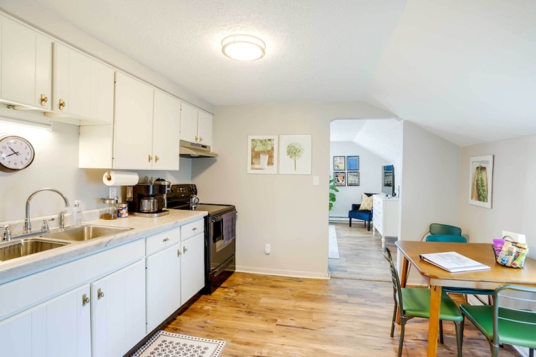 Cozy Norwalk Apt: Near Cedar Point & Kalahari! - Norwalk, OH