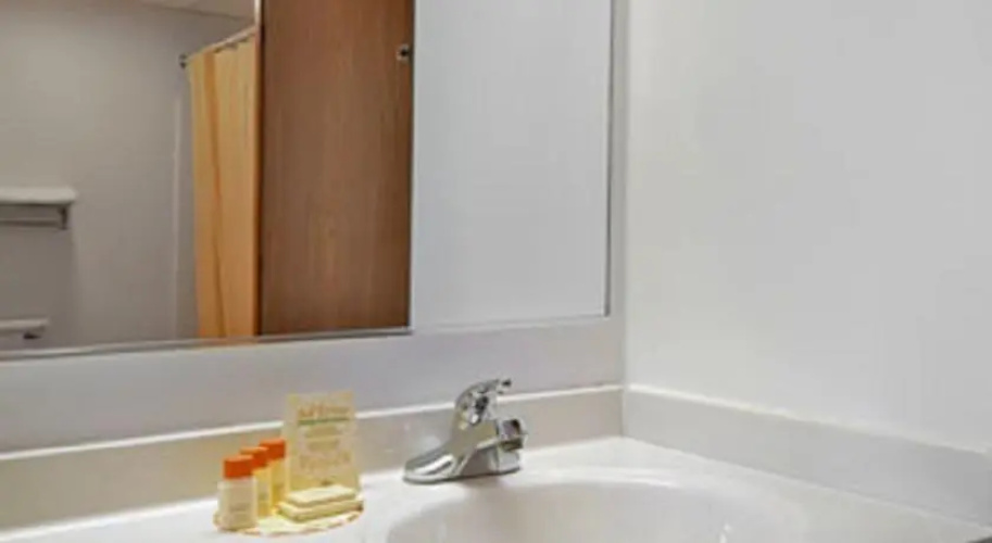 Days Inn Osceola