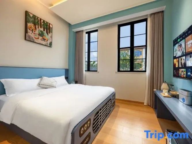 Standard Double room with river view