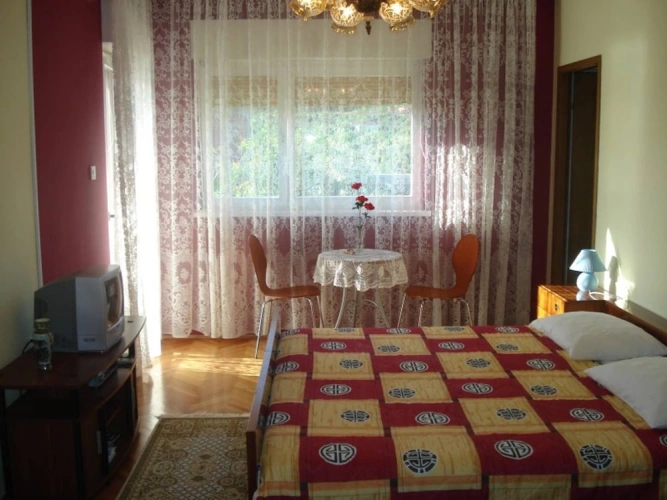 1 Bedroom Apartment with balcony