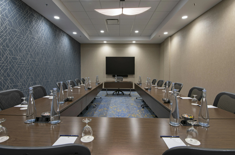 DoubleTree by Hilton Hotel West Edmonton photo 24