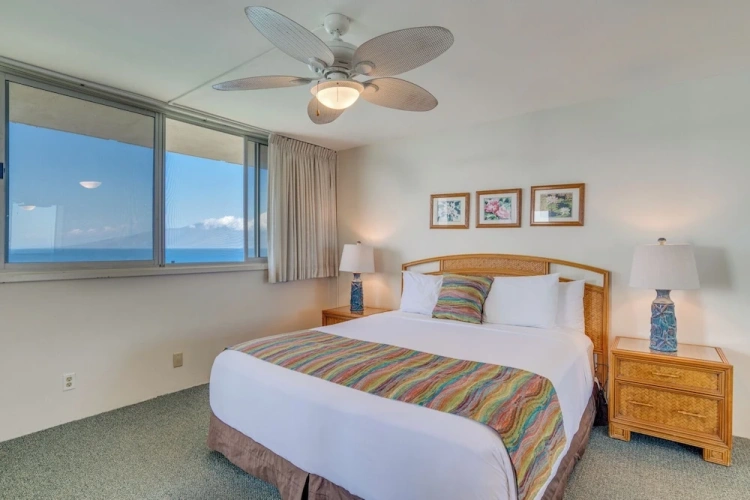 2 Bedrooms Suite with balcony and oceanfront