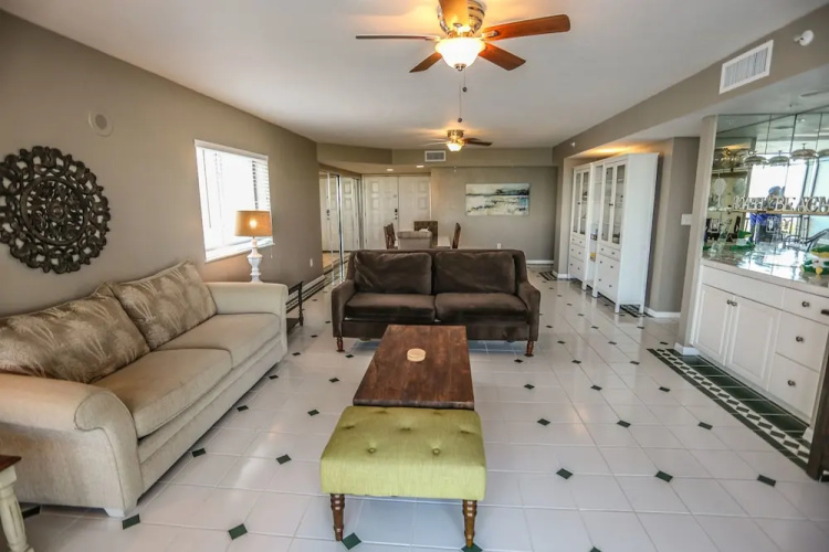 Ocean Harbor 1505B