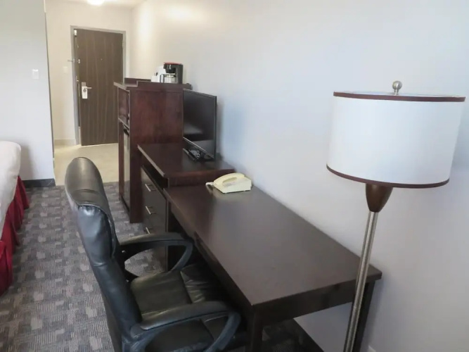 Travelodge by Wyndham Rosetown