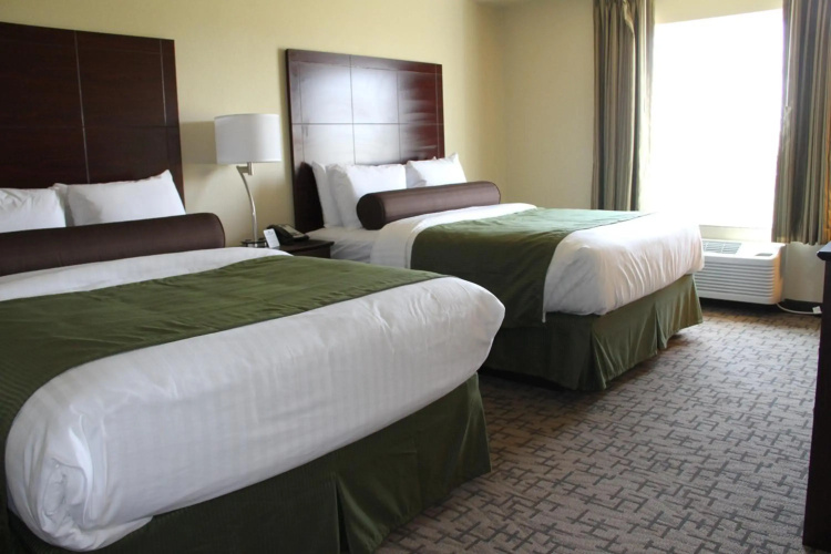 Cobblestone Hotel & Suites – Devils Lake