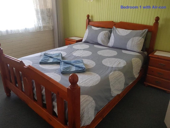 2 Bedrooms Apartment