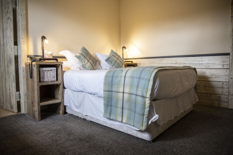 Economy room