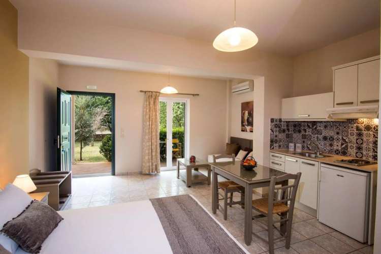 Dina Apartments