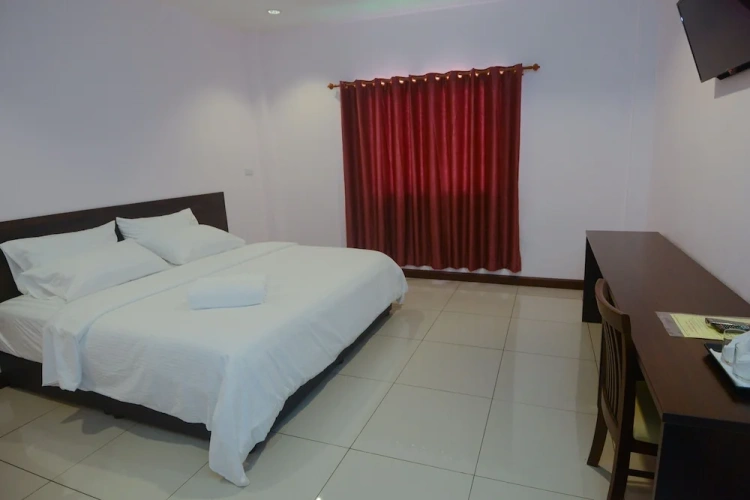 Deluxe room with balcony