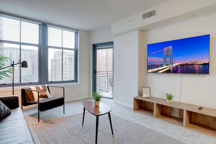 1 Bedroom Comfort Apartment with city view