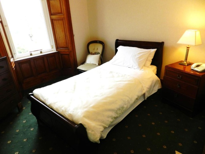 Standard Twin room with view