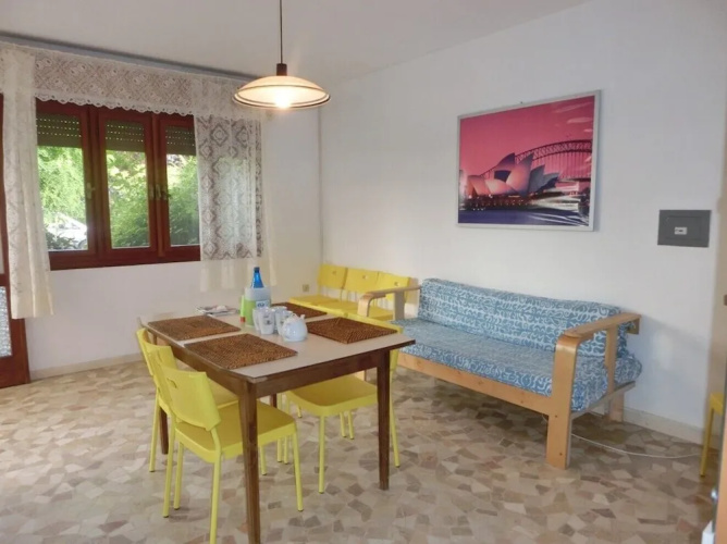 Adorable Villa for 8 People Close to the sea
