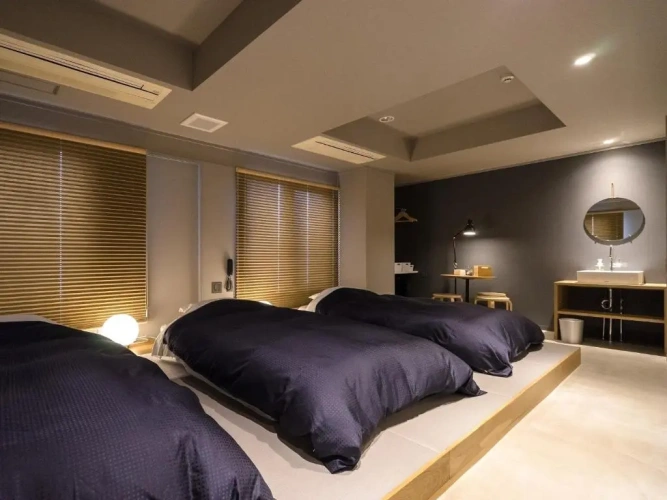 Standard Triple room