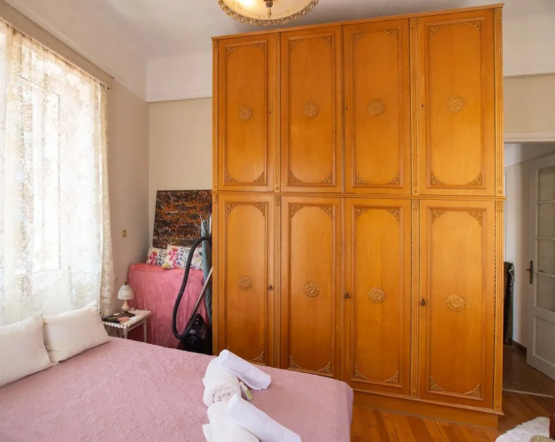 Classic Central Athinian Apartment