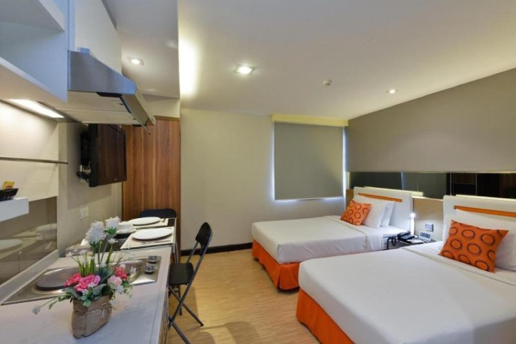 Standard Twin room