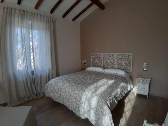Standard Double room with lake view