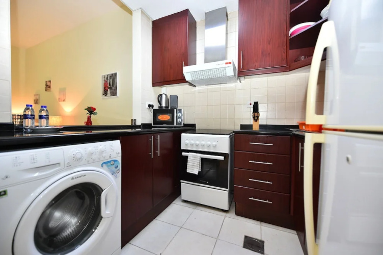 Budget & Cozy Studio near Mall - VIR