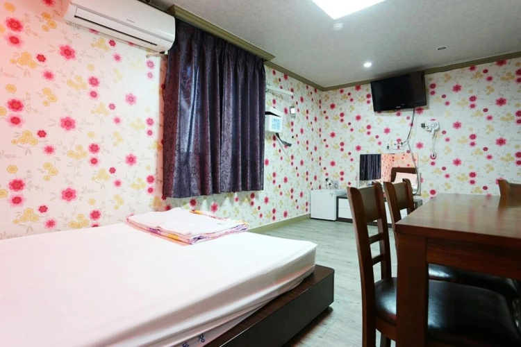 Boryeong (Daecheon) Gyeongdong Motel