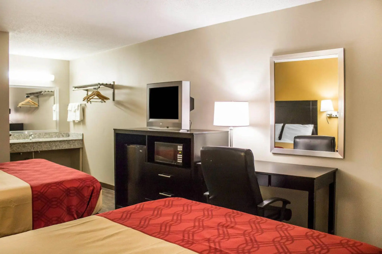 Econo Lodge Columbus West