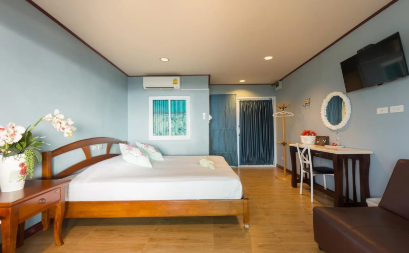 Mhork Buri Resort