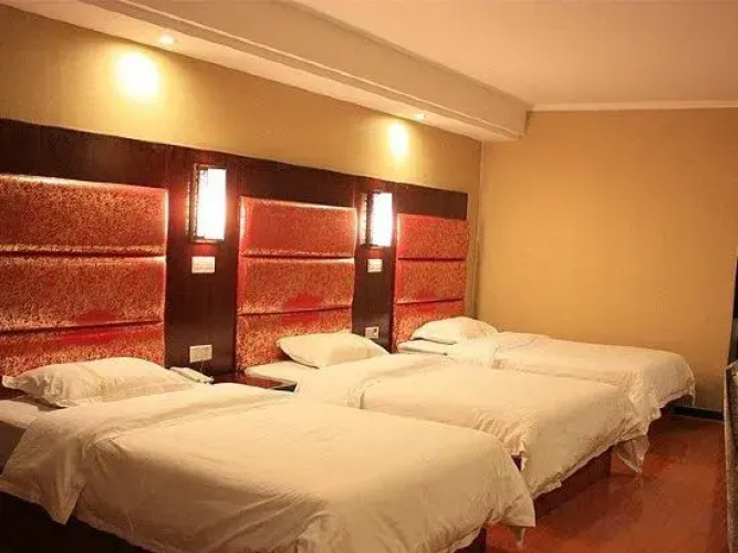Golden Swan Hotel