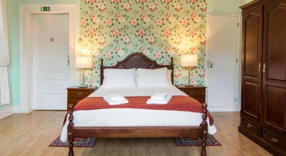 Chalet Relogio Guesthouse