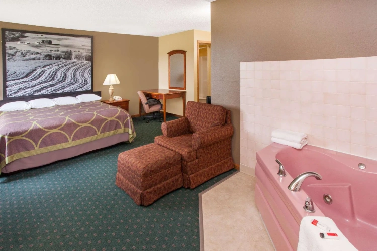 Deluxe Double Suite