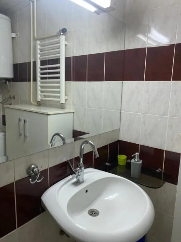 Hill Apartment
